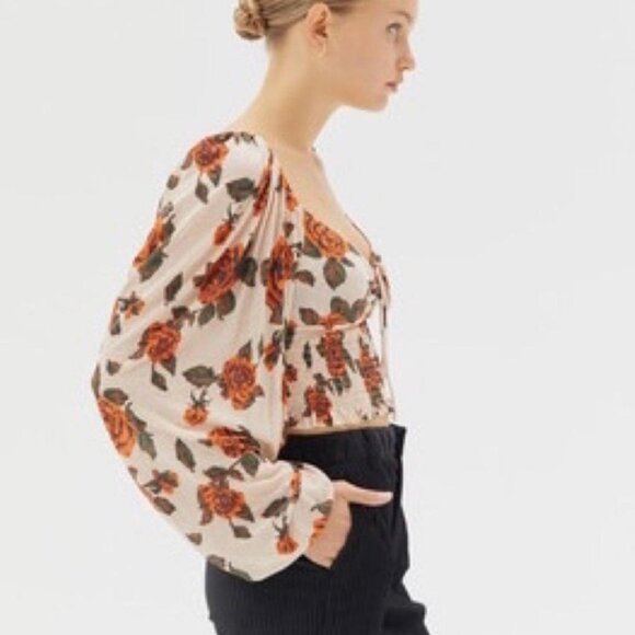 Urban Outfitters Floral Rose Print Smocked Long Sleeve Top Crop Bohemian Indie - Picture 3 of 4